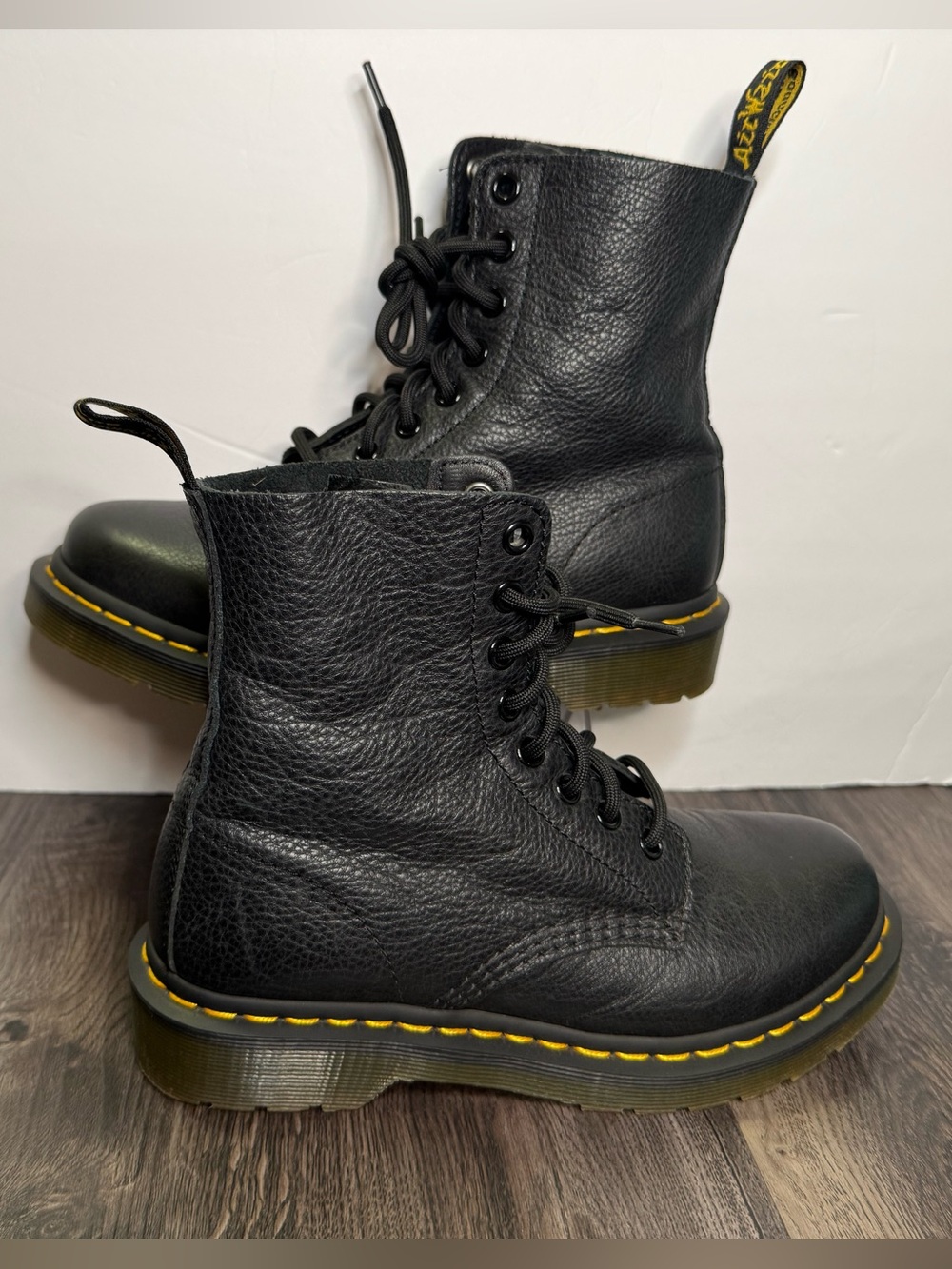 Dr Martens 1460 Pascal Virginia Boots Womens 6 Black Leather 8 Eye Combat - Picture 2 of 15